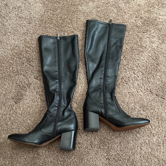 Franco Sarto Elegant Black Knee-High Boots - Picture 3 of 6
